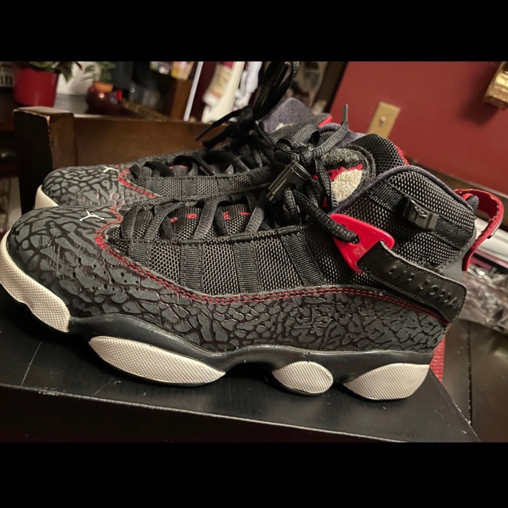 Nike Air Jordan 6 Rings Bred Basketball Sneaker Black Red 323419-020 size 5Y